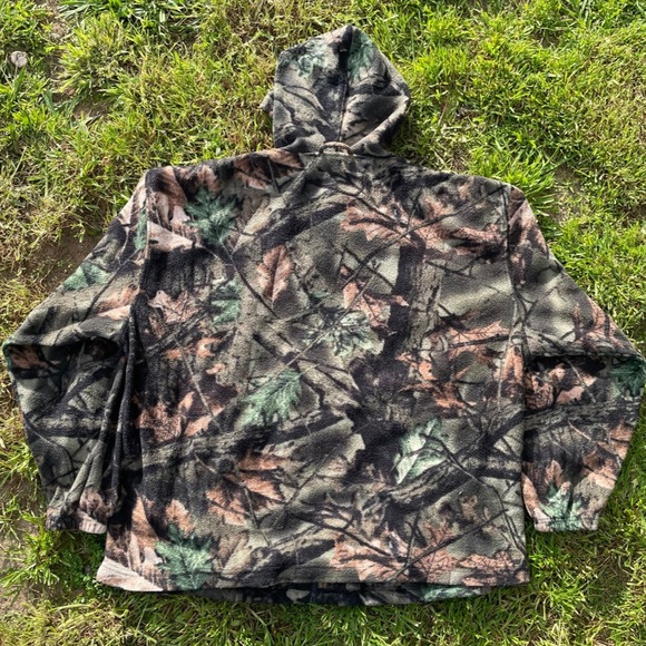 Men’s Camo Jacket - Picture 2 of 6